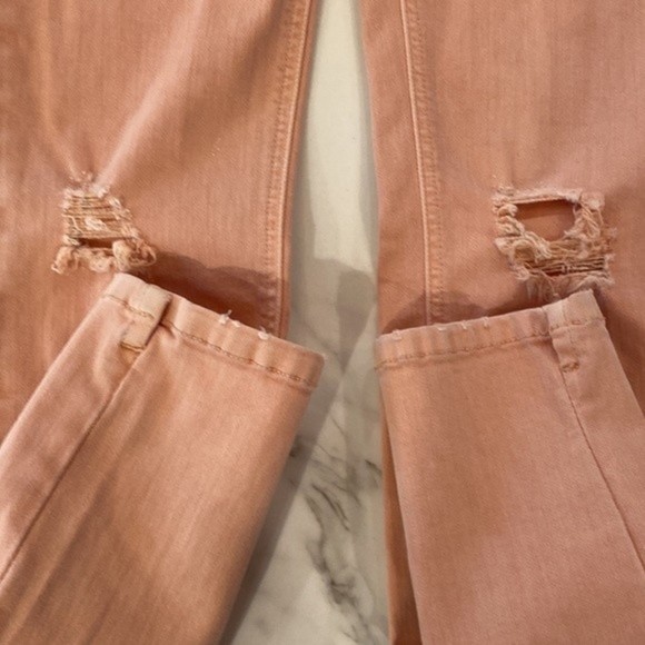 Zara Jeans Trafaluc Denim Makers, Peach color, Distressed jeans | Size 6, 28.5" - Picture 7 of 7